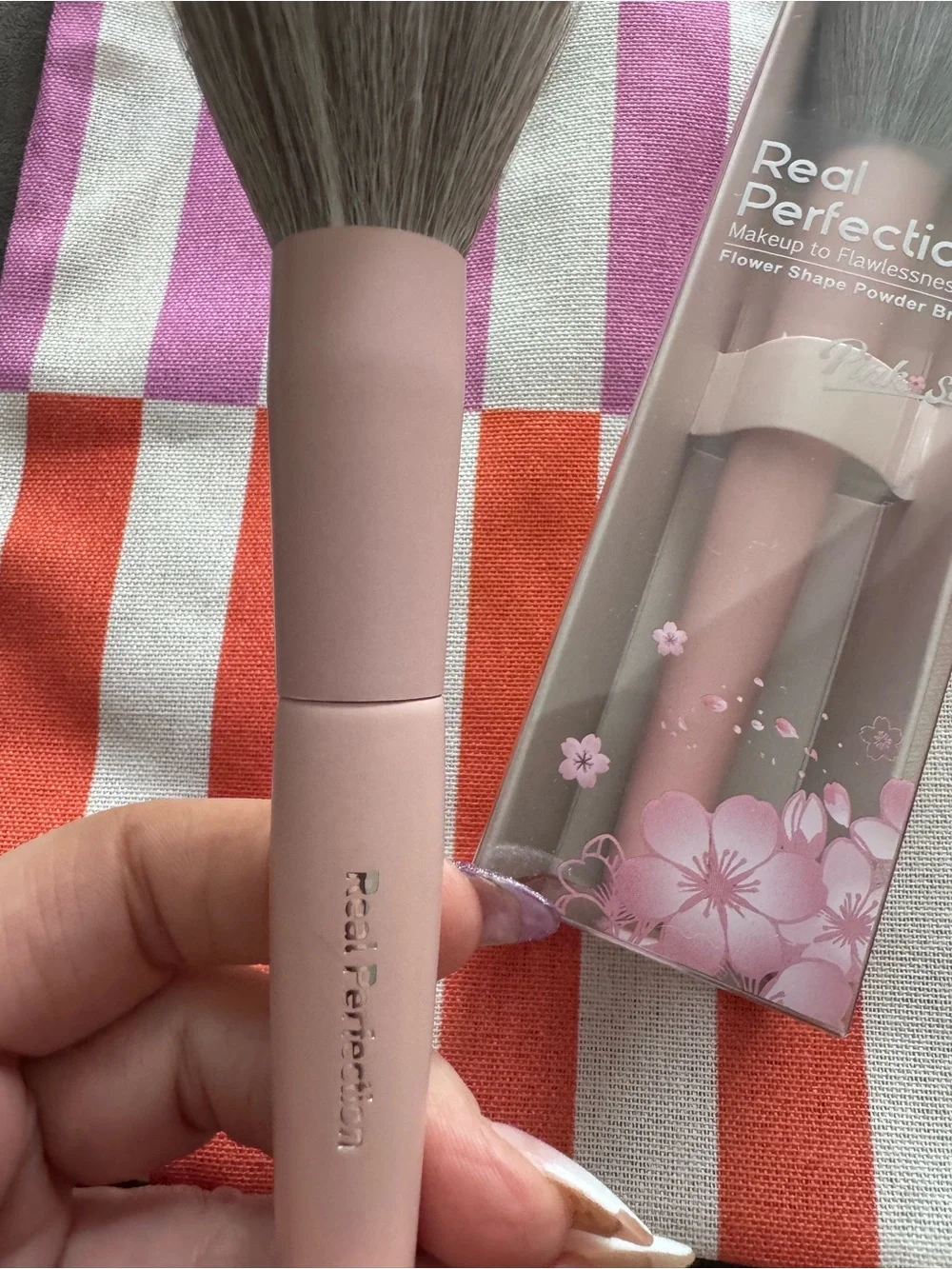 Perfection Pink Handle Gray Bristle Flower Powder Brush